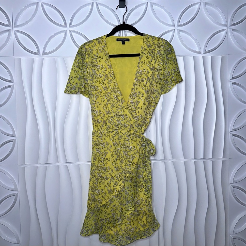 Banana Republic Wrap Floral Dress - Picture 1 of 5